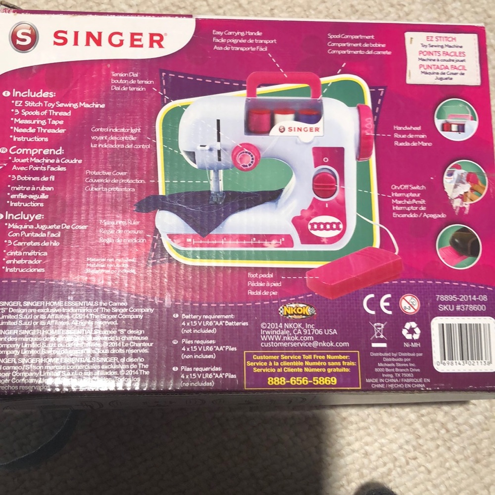 Children’s Sewing Machine. - Picture 2 of 2